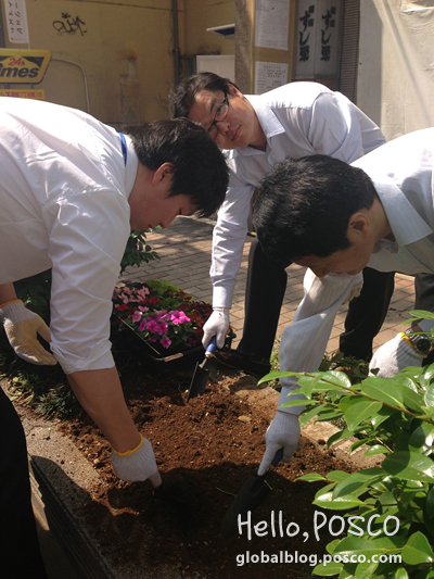 POSCO Japan Shares Meaningful Moments By Saving the Environment and Celebrating Summer’s Start