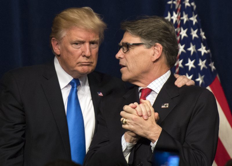  U.S. President Donald Trump and Secretary of Energy Rick Perry 