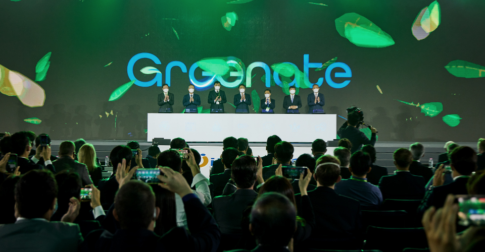 ▲ POSCO Group officials at the launch event for Greenate, the company’s eco-friendly master brand