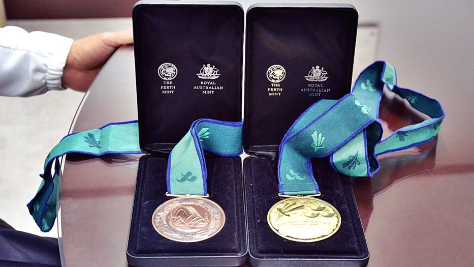 정진원 원장이 지난 2000년 시드니 패럴림픽에서 딴 금메달과 동메달의 모습.