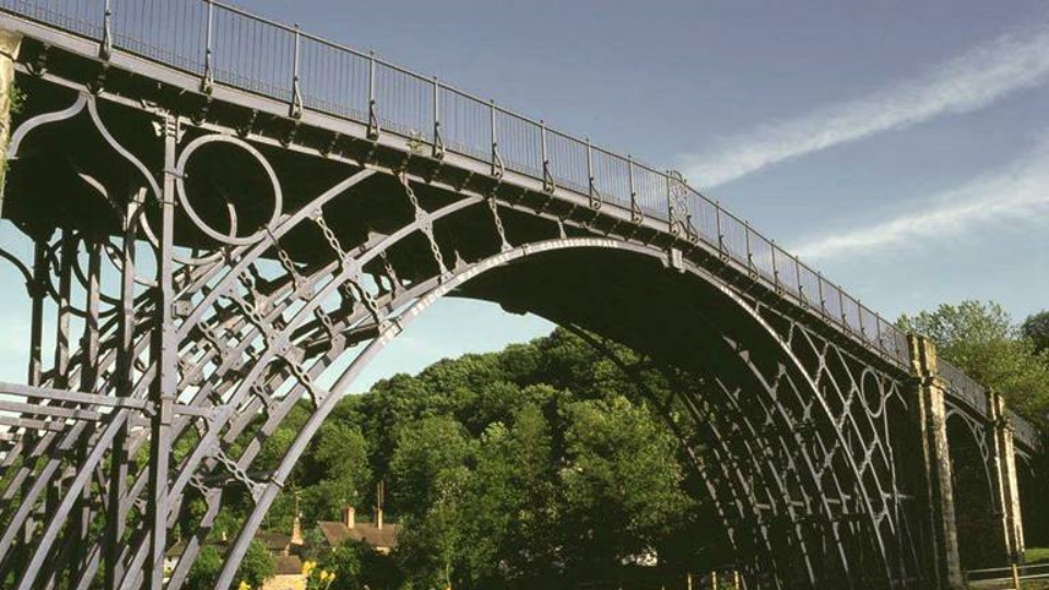 '아이언 브릿지'라고 불리는 세계 최초의 철교, 콜 브룩데일 다리 (출처: Iron Bridge George Museums)