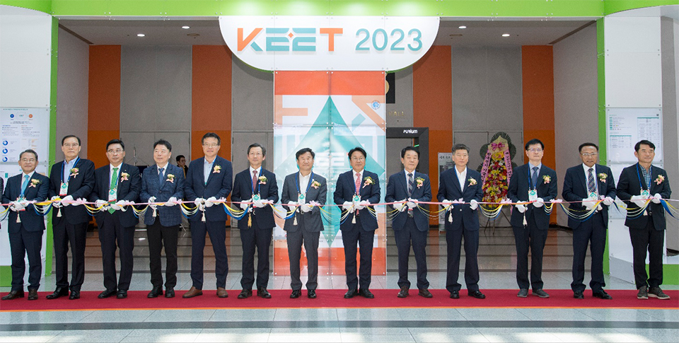 이진수 광양제철소장(좌측 두번째)이 2023 대한민국 기후환경 에너지대전에 참석했다.